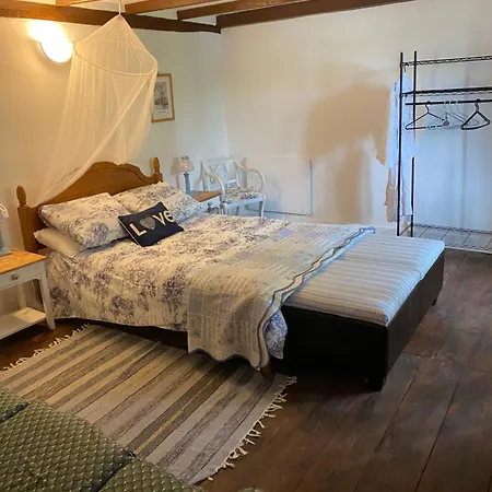 Nyaraló Maison L'allee Lézignac-Durand