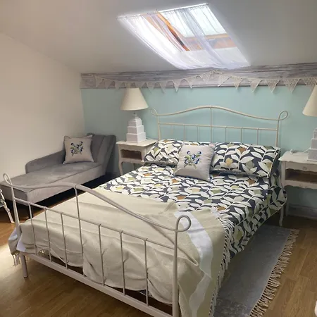 Tatil Evi Maison L'allee Lézignac-Durand